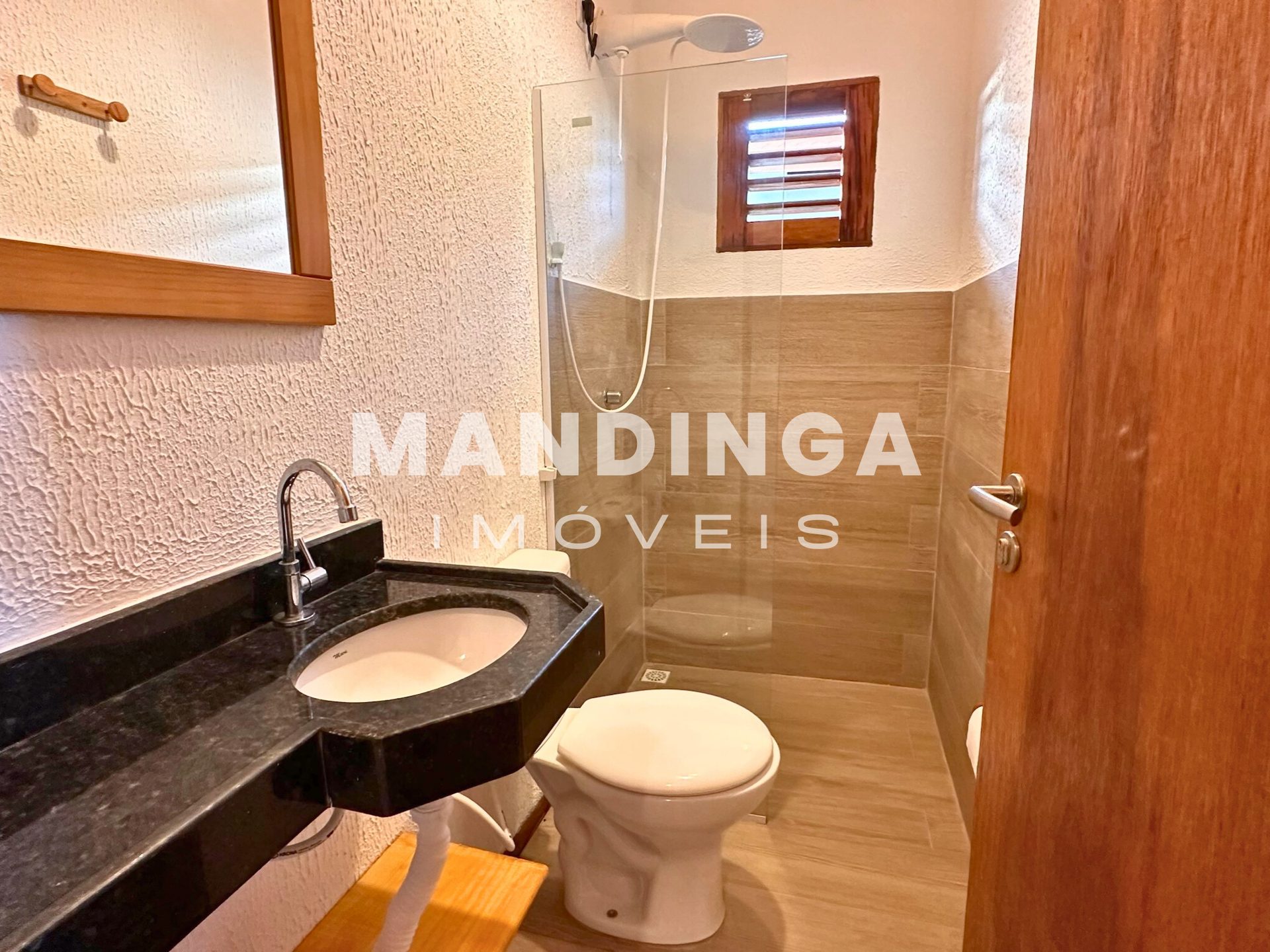 Casa de 2 suítes com potencial de reforma — Praia do Retirinho, Aracati