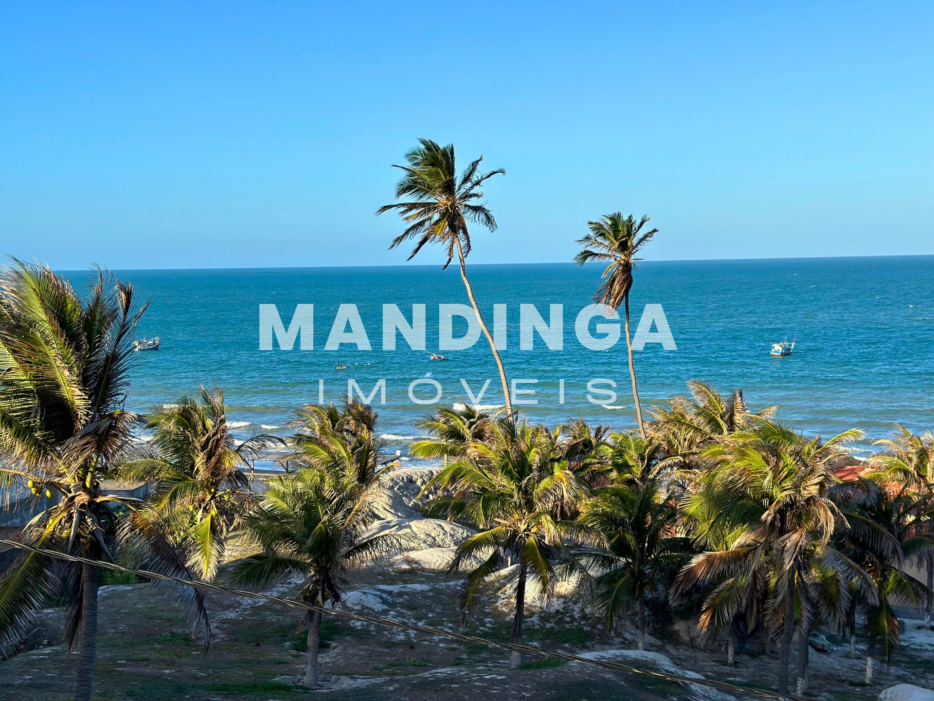 Casa de 4 suítes com vista para o mar, a 50 m da praia — Quixaba, Aracati