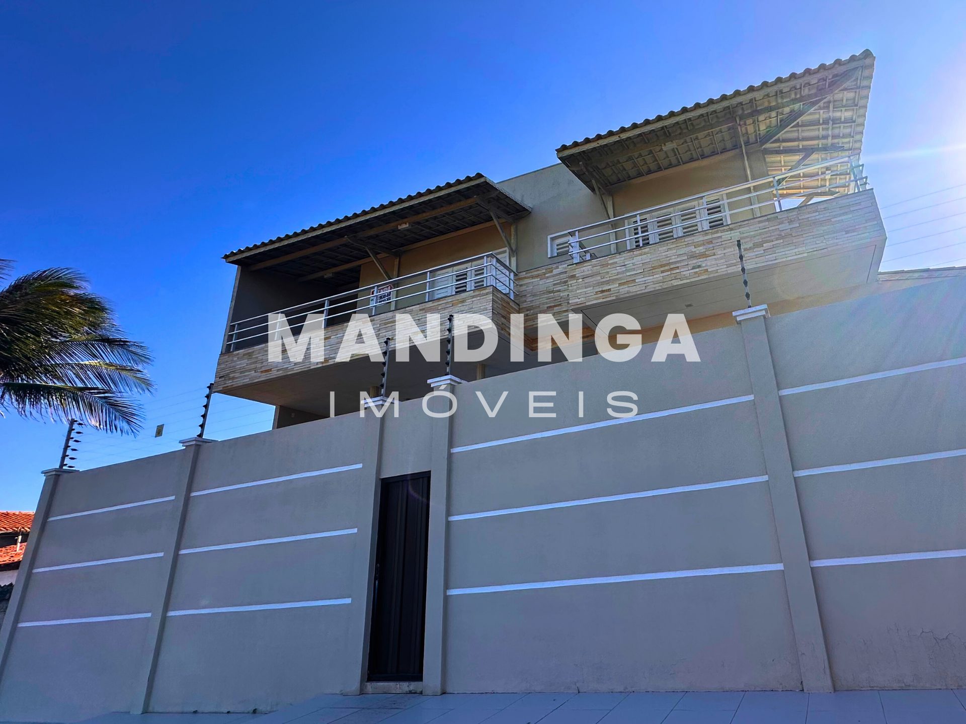 Casa de 4 suítes com vista para o mar, a 50 m da praia — Quixaba, Aracati