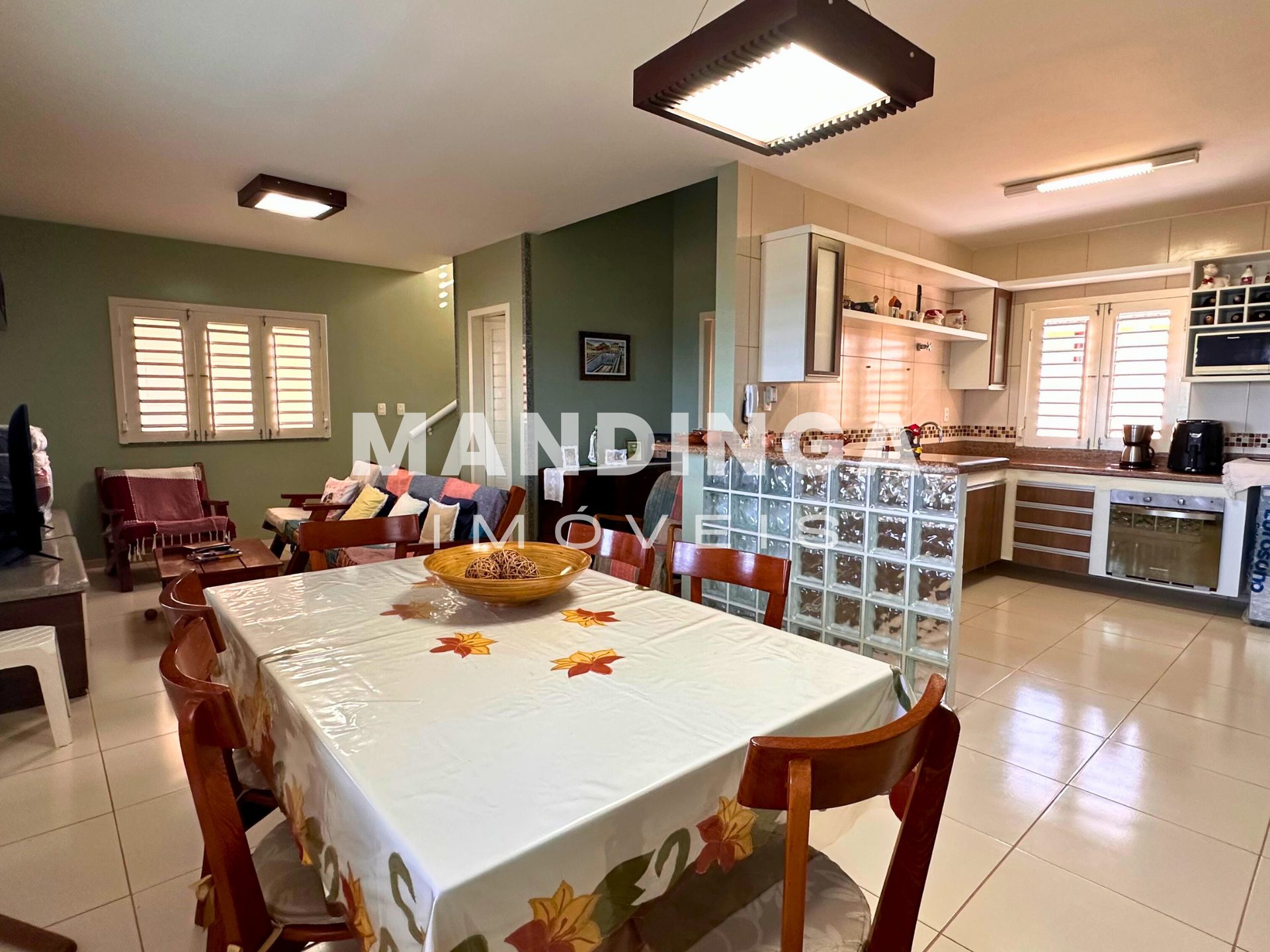 Casa de 4 suítes com vista para o mar, a 50 m da praia — Quixaba, Aracati
