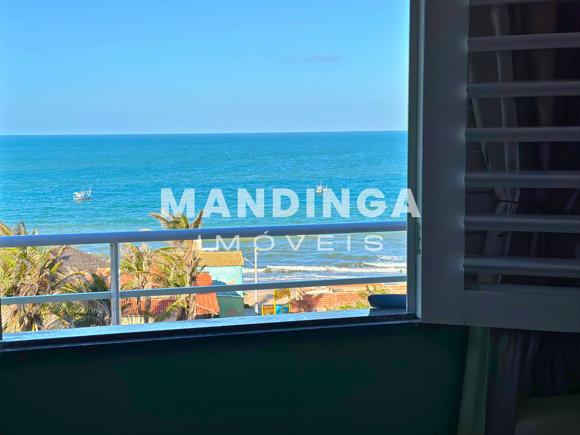 Casa de 4 suítes com vista para o mar, a 50 m da praia — Quixaba, Aracati