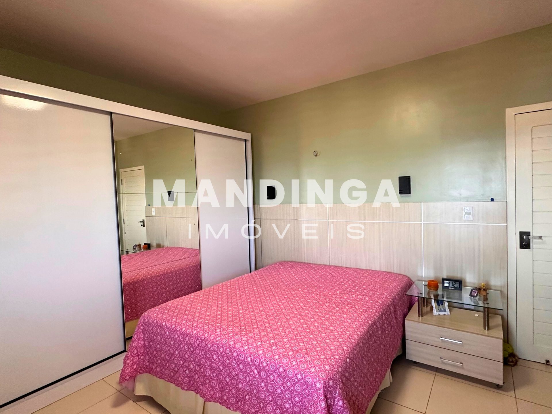 Casa de 4 suítes com vista para o mar, a 50 m da praia — Quixaba, Aracati