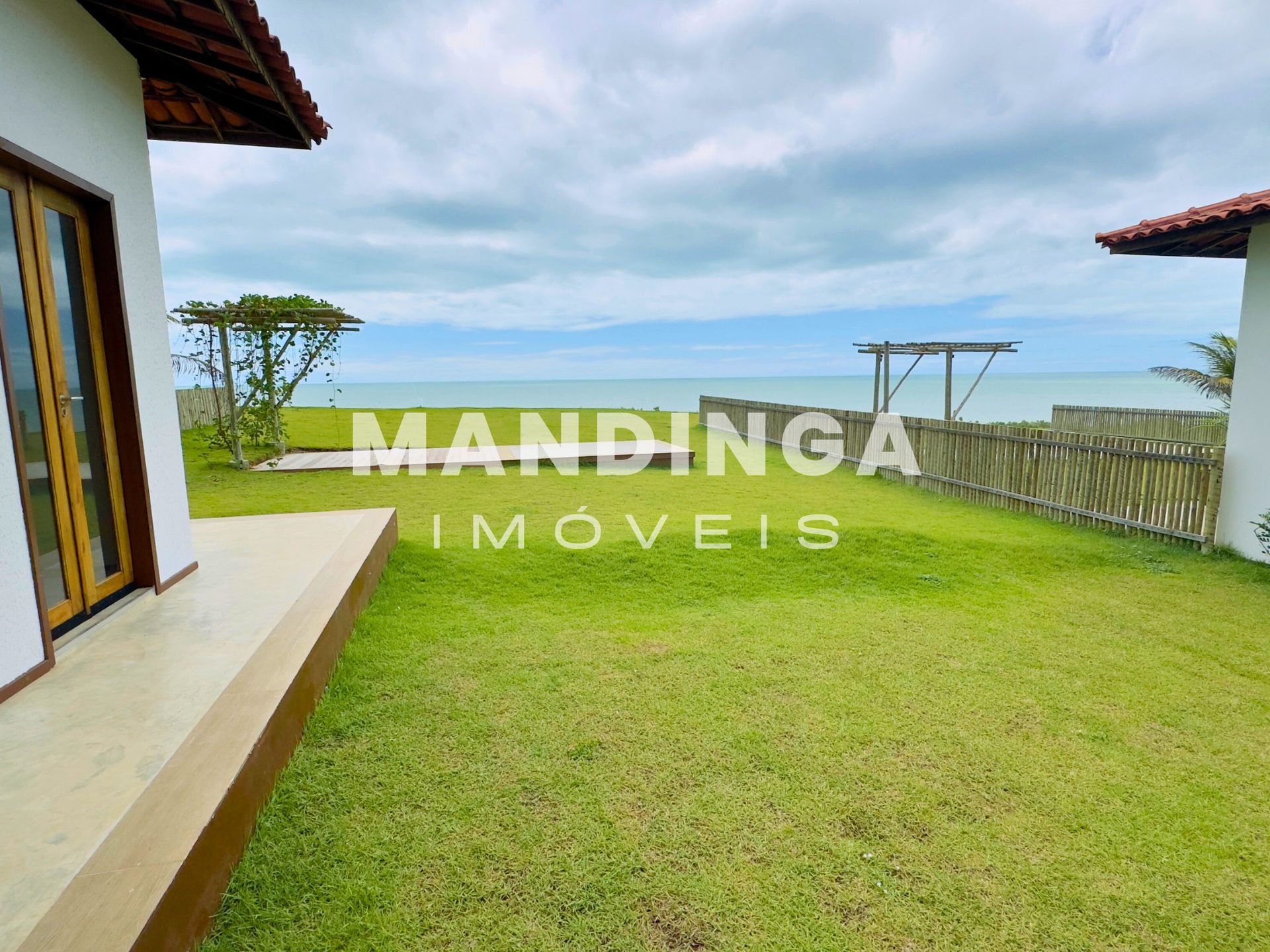 Casa de 2 suítes com estrutura para temporada — Praia do Retirinho, Aracati