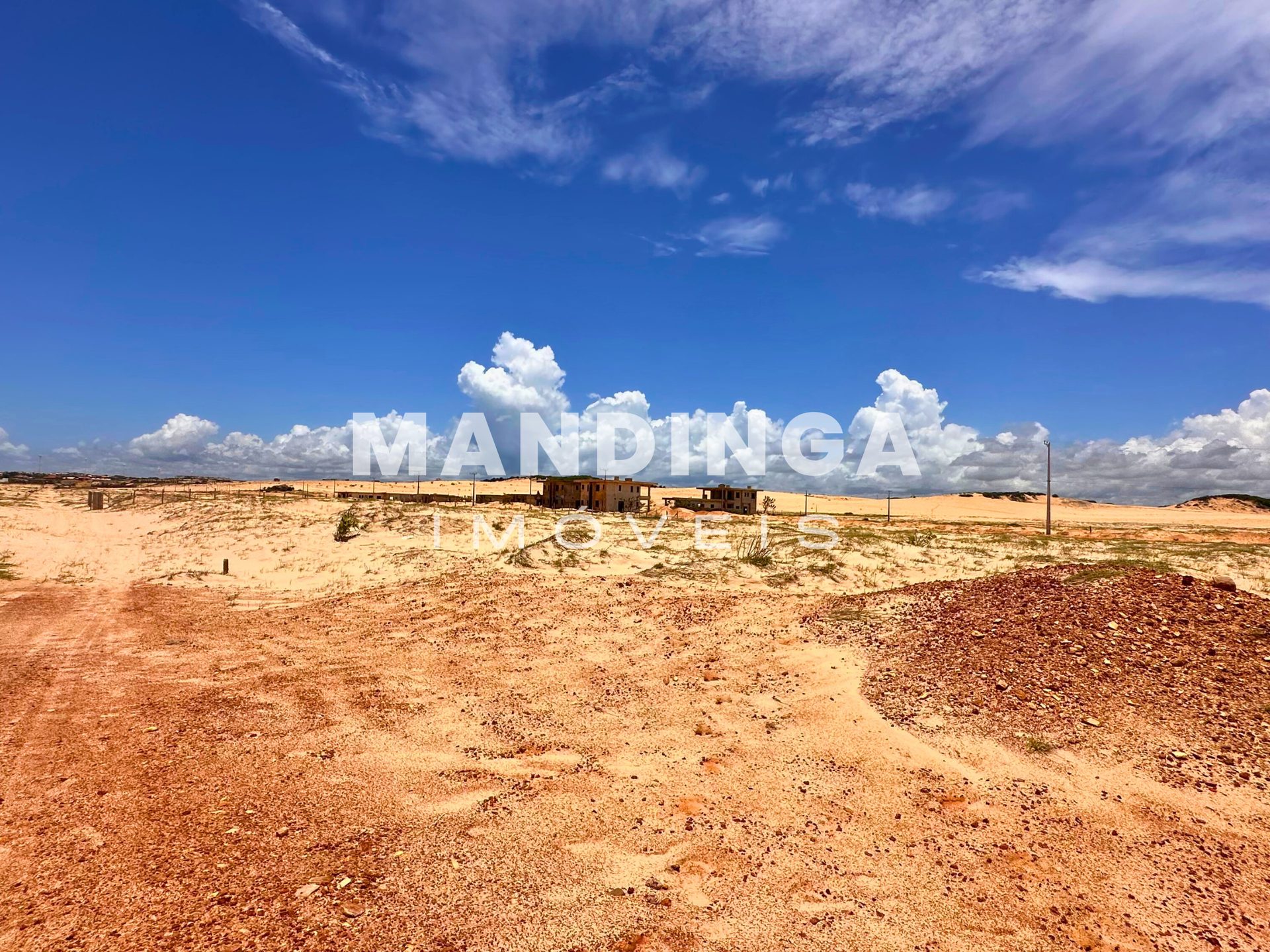 Terreno de 858 m² em Canoa Quebrada — Aracati
