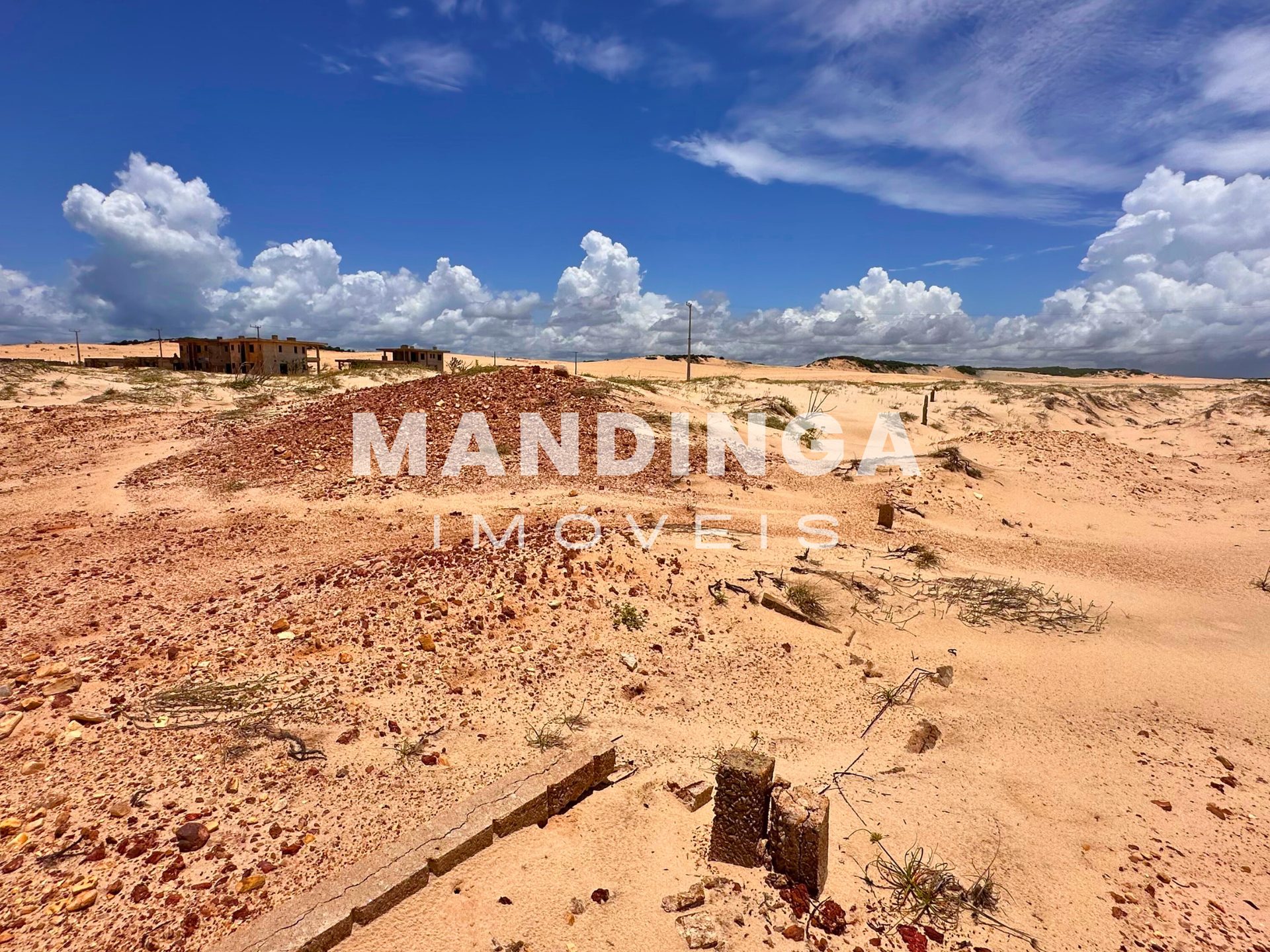 Terreno de 858 m² em Canoa Quebrada — Aracati