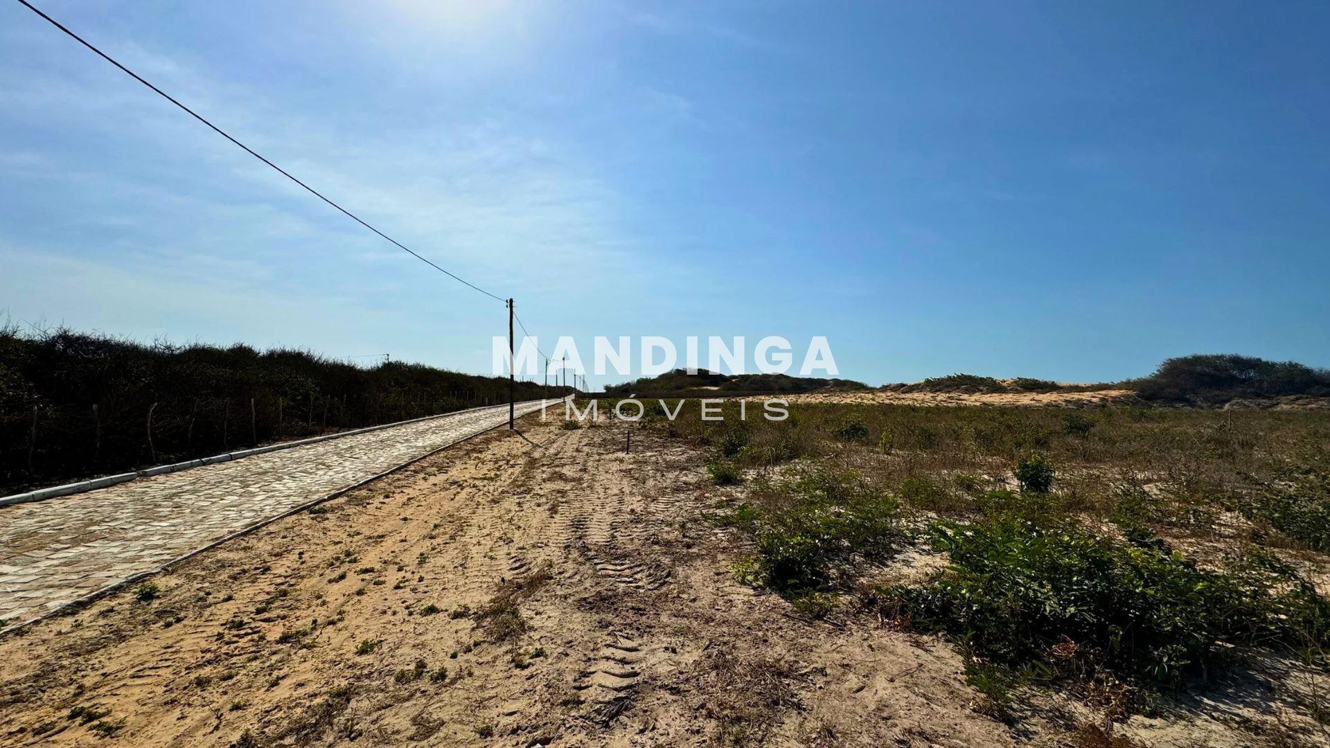 Terreno de 2.300 m² à beira-mar, pé na areia — Praia do Retirinho, Aracati