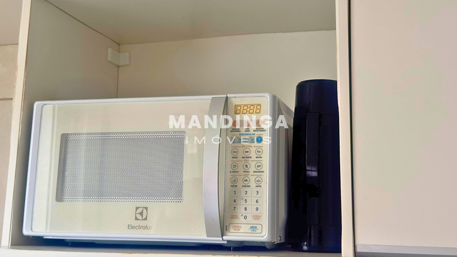 Apartamento mobiliado de 3 quartos com terraço e vista mar — Porto das Dunas, Aquiraz