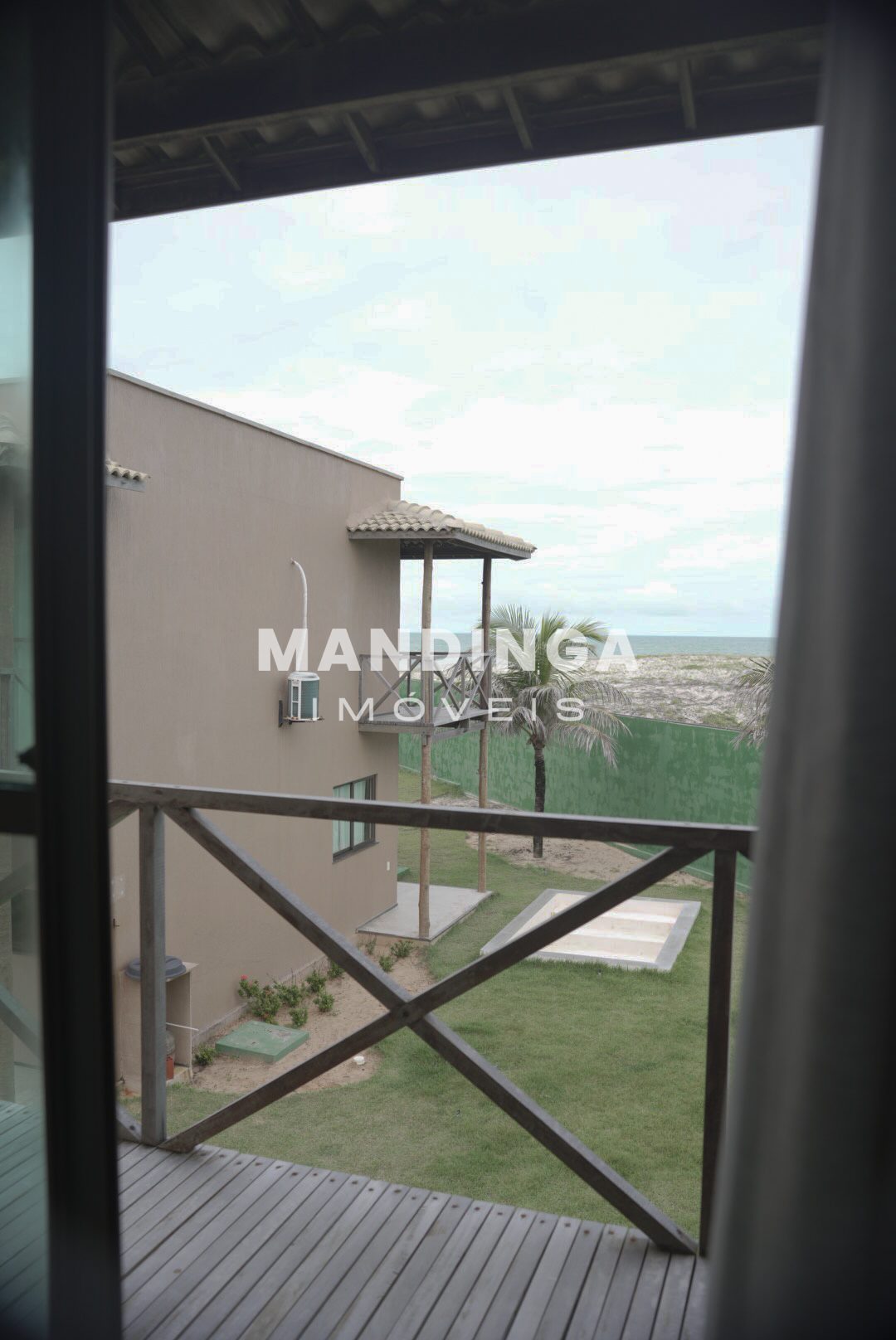 Casa de 2 suítes em condomínio pé na areia — Iguape, Aquiraz