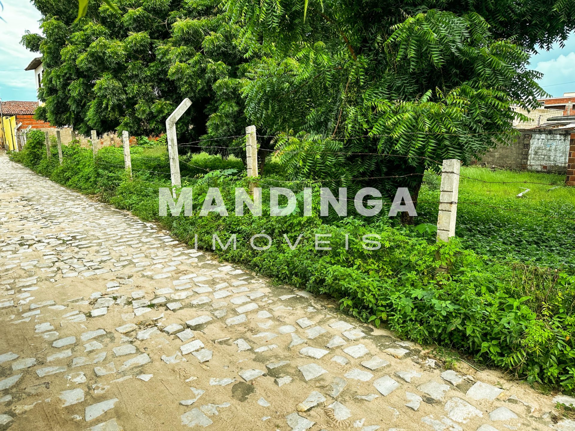Terreno de 507 m² perto da Broadway — Canoa Quebrada, Aracati