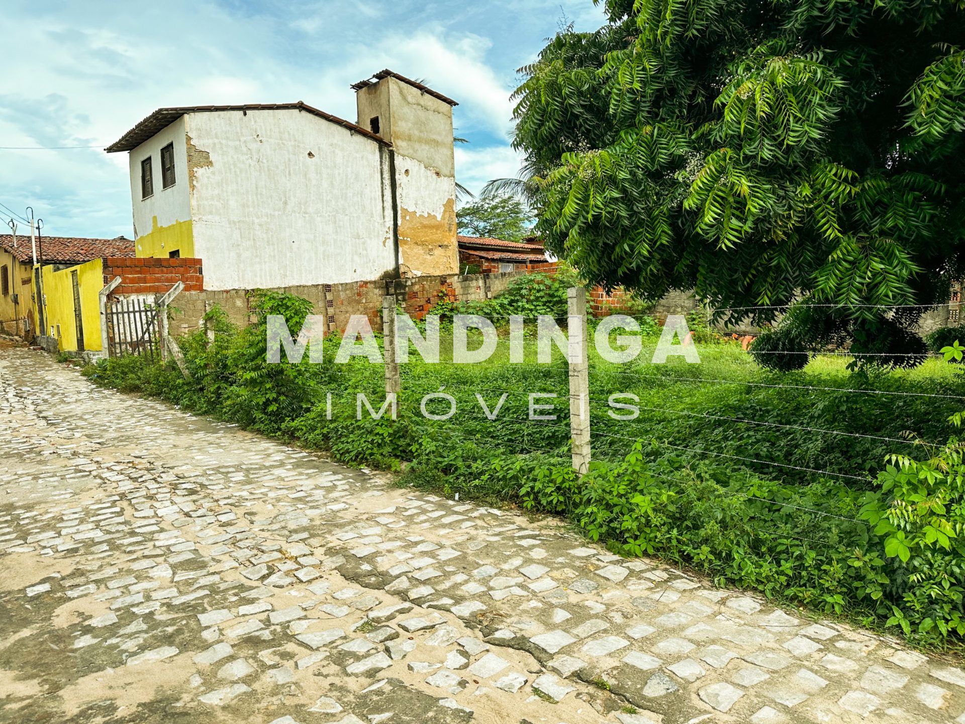 Terreno de 507 m² perto da Broadway — Canoa Quebrada, Aracati