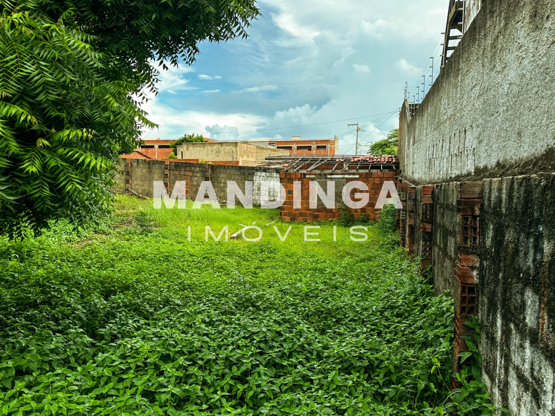 Terreno de 507 m² perto da Broadway — Canoa Quebrada, Aracati